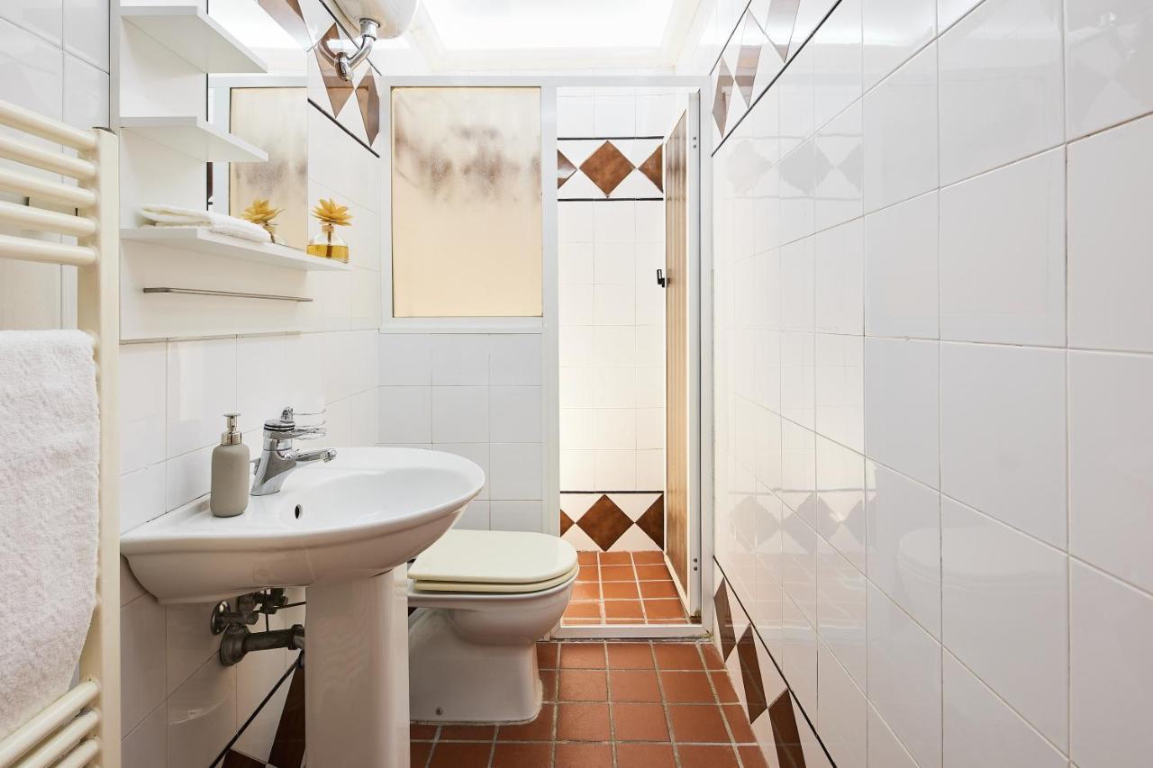 Апартаменты ✦ Garden House In Centro - Free Parking ✦ Ливорно Экстерьер фото