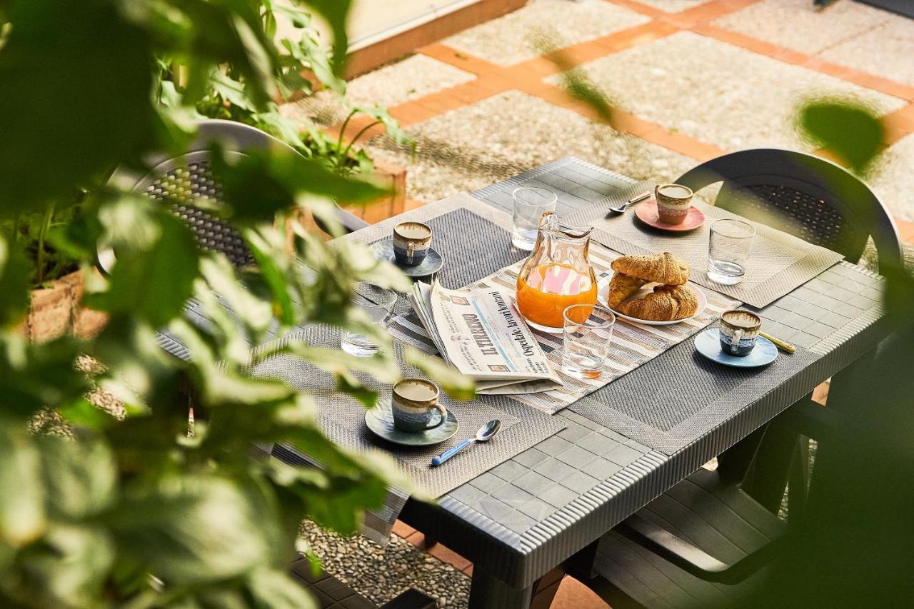 Апартаменты ✦ Garden House In Centro - Free Parking ✦ Ливорно Экстерьер фото